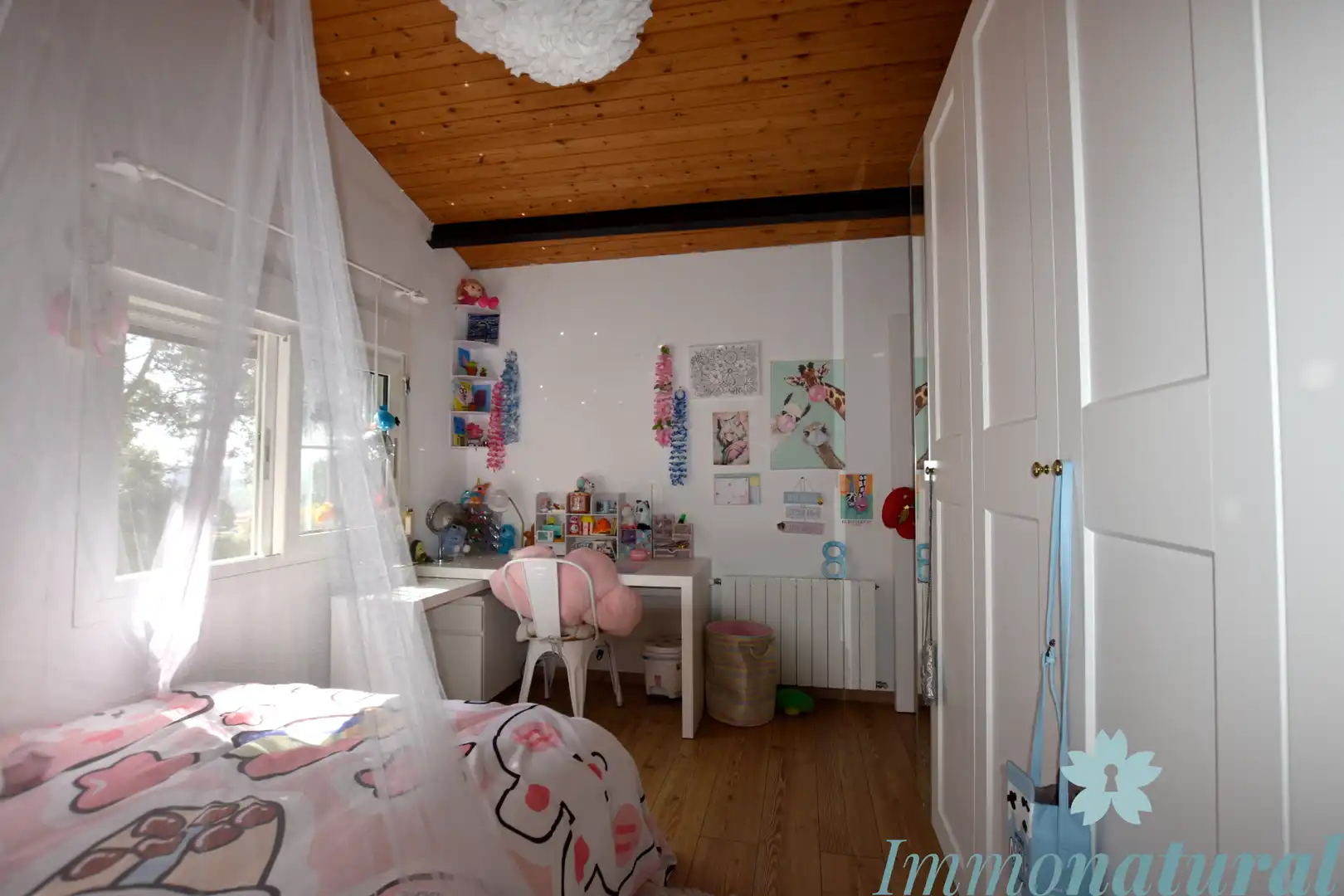 Habitación de Casa o chalet en venta en Torrelles de Llobregat con Aire acondicionado, Calefacción y Jardín privado