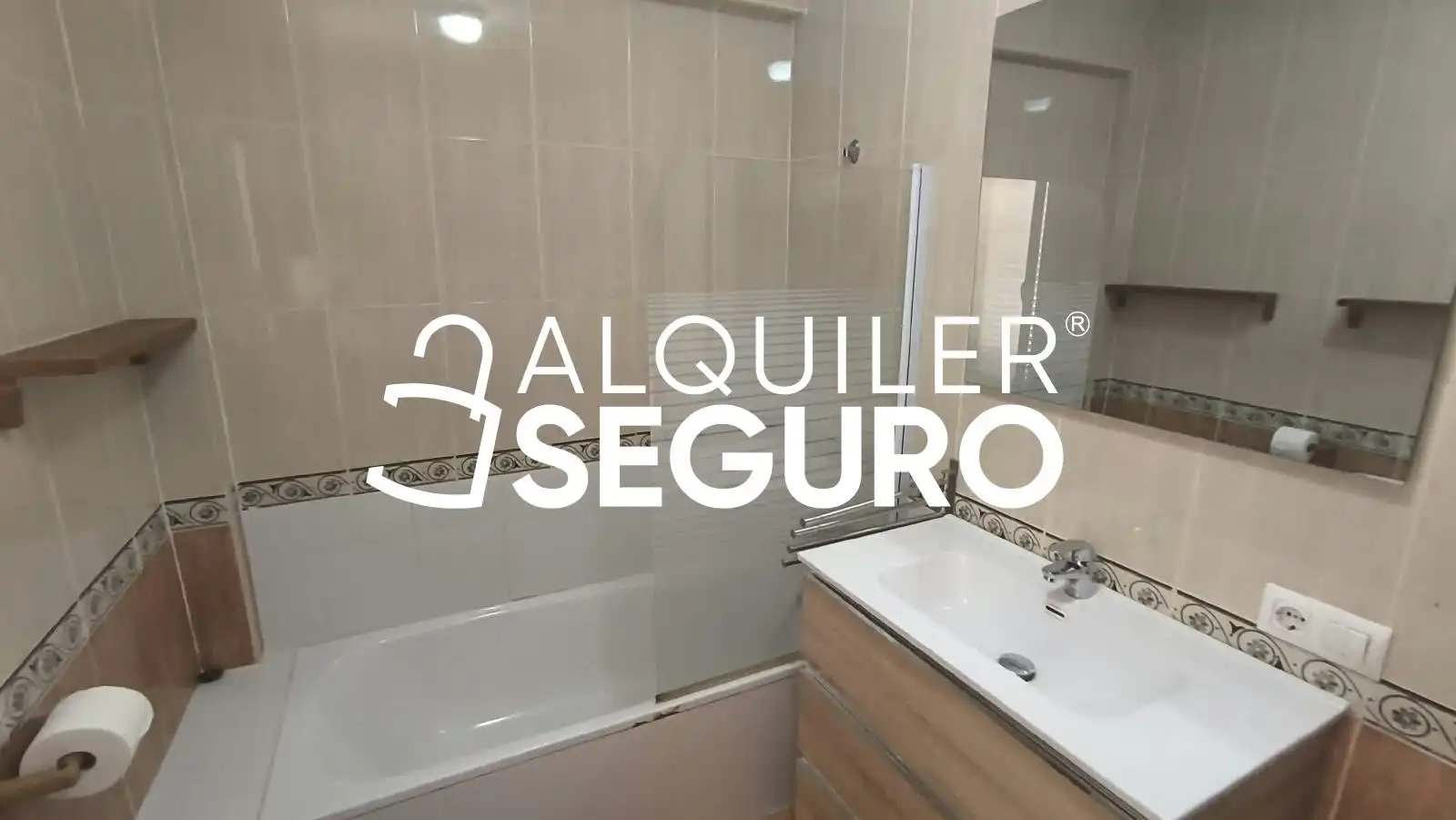 Casa o xalet de lloguer a Reyes Católicos , Bollullos de la Mitación