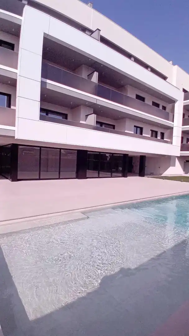 Schwimmbecken von Wohnung zur Miete in Lleida mit Heizung, Privatgarten und Terrasse