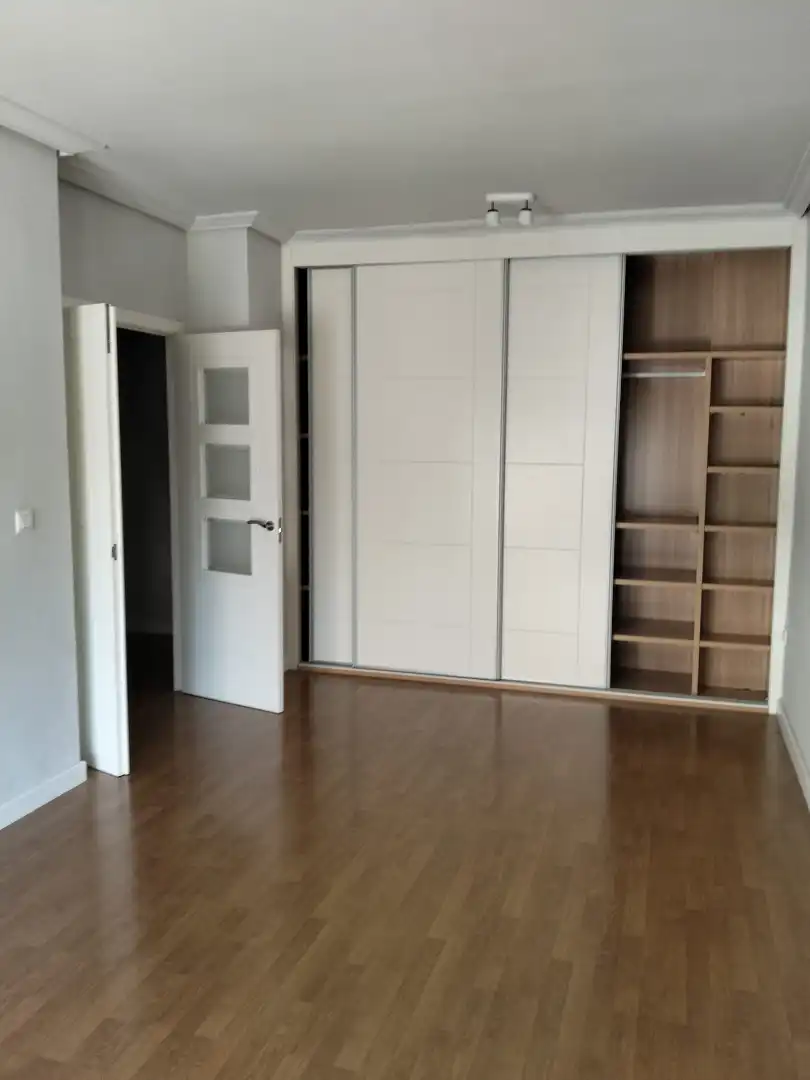 Habitación de Piso de alquiler en Sevilla con Aire acondicionado, Parquet y Terraza