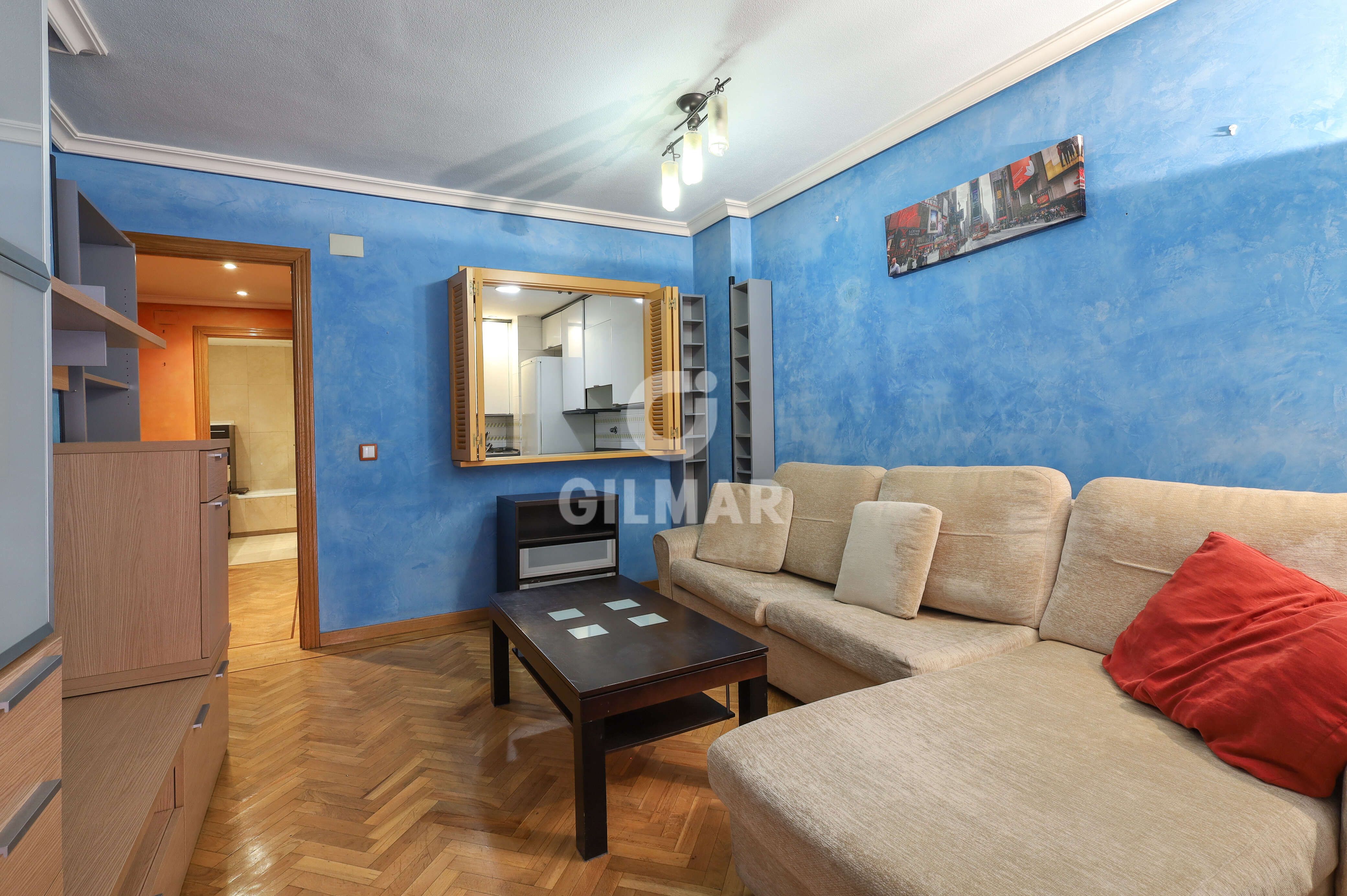 Living room of Study for sale in  Madrid Capital  with Heating, Private garden and Swimming Pool
