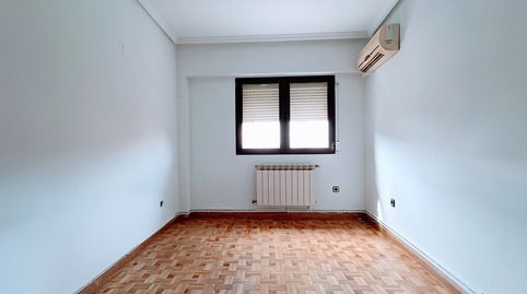Foto 5 de Piso de alquiler en Joaquin Turina, Buena Vista, Madrid Capital