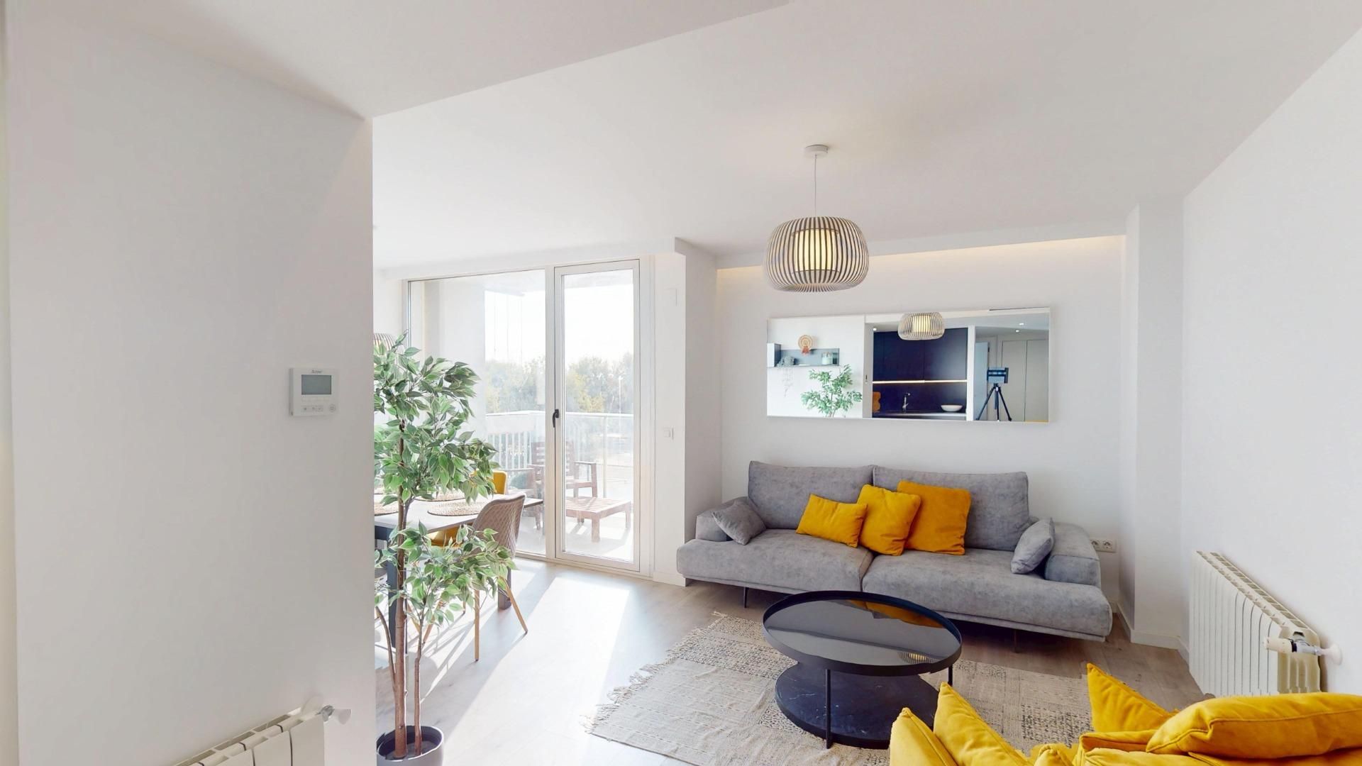 Living room of Flat for sale in  Valencia Capital  with Air Conditioner, Heating and Parquet flooring