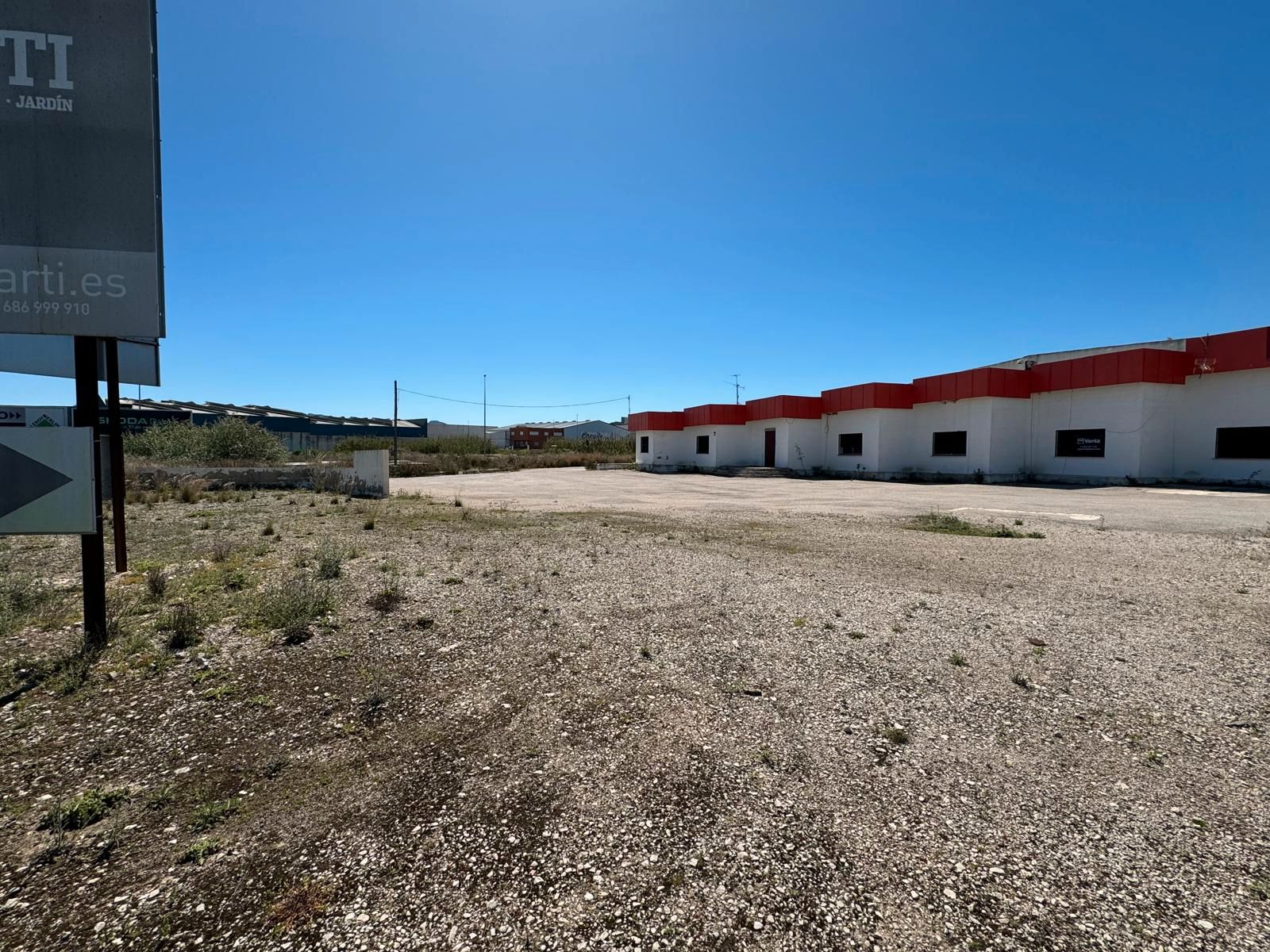 Exterior view of Industrial buildings for sale in Oliva  with Alarm