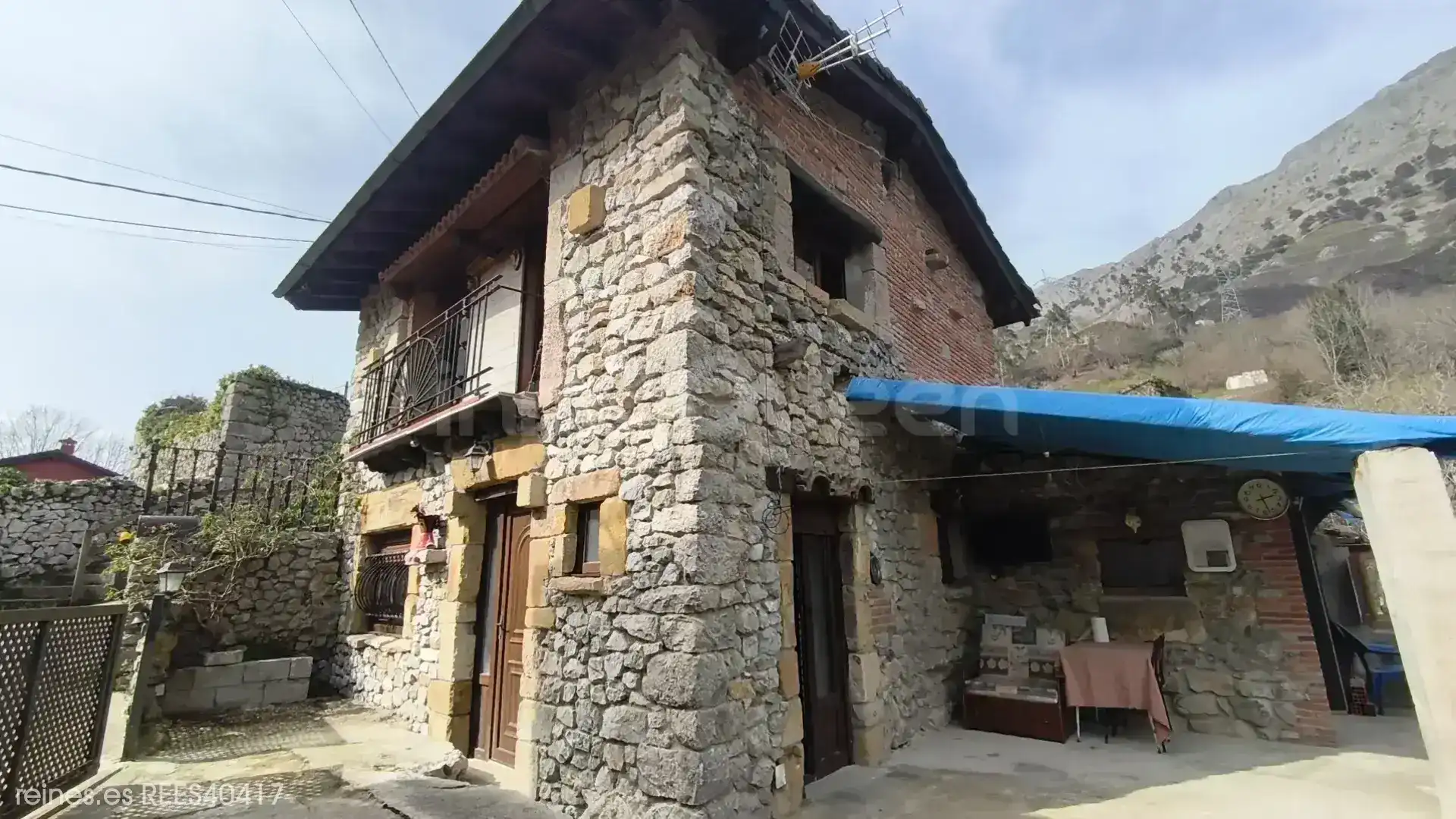 Vista exterior de Casa o chalet en venta en Peñamellera Alta con Calefacción, Jardín privado y Amueblado