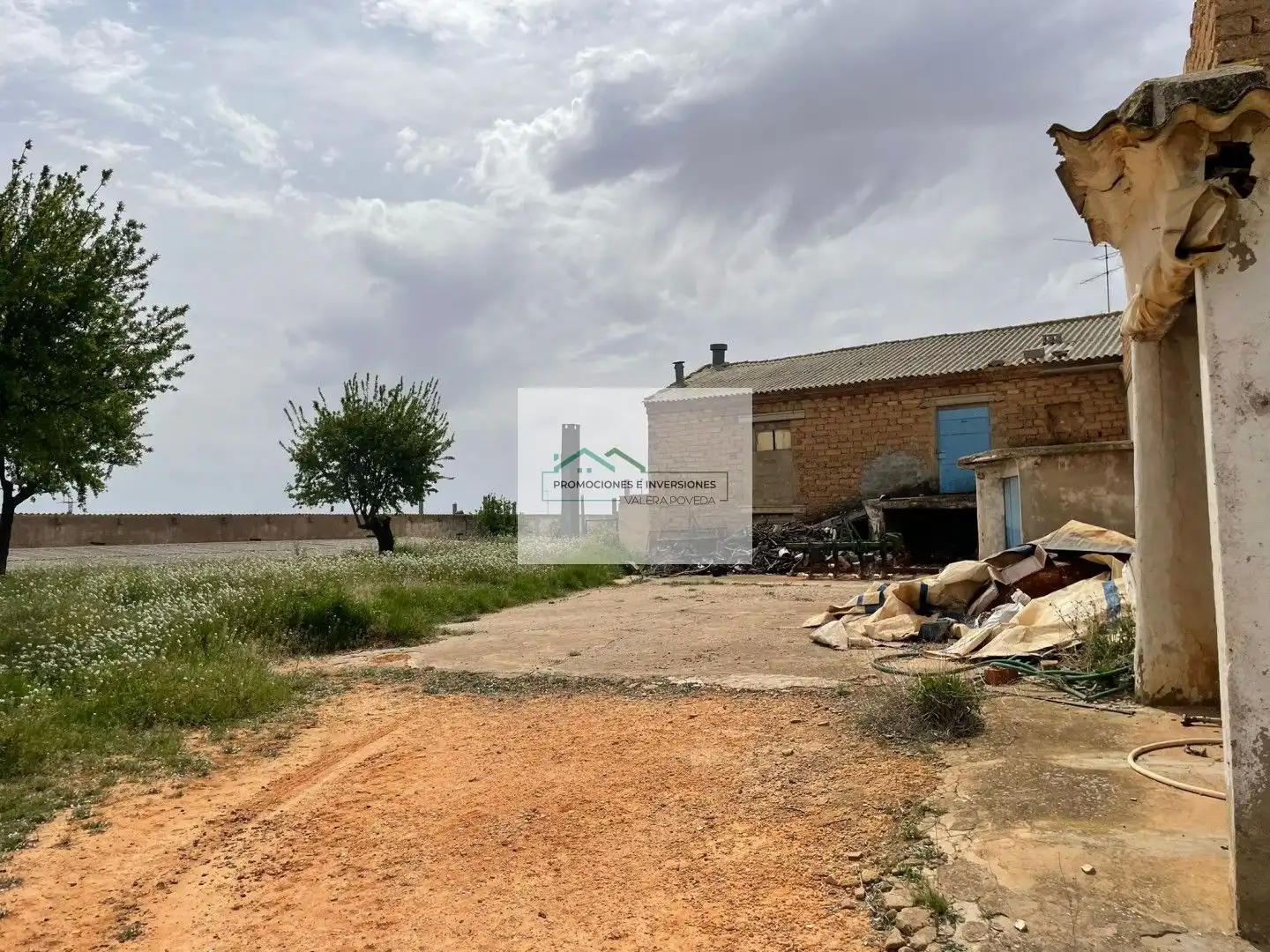 Nave industrial en venta en Villanueva de la Jara