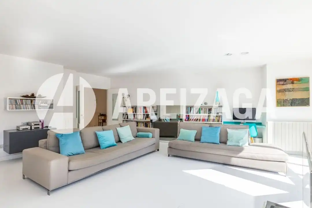 Wohnzimmer von Wohnung zum Verkauf in Donostia - San Sebastián  mit Heizung, Terrasse und Balkon