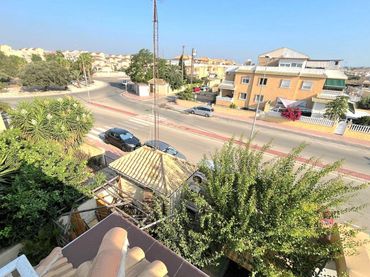 Maison jumelée avec piscine à vendre à Ciudad Quesada
