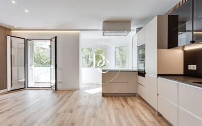 Kitchen of Flat for sale in  Barcelona Capital  with Air Conditioner, Heating and Balcony