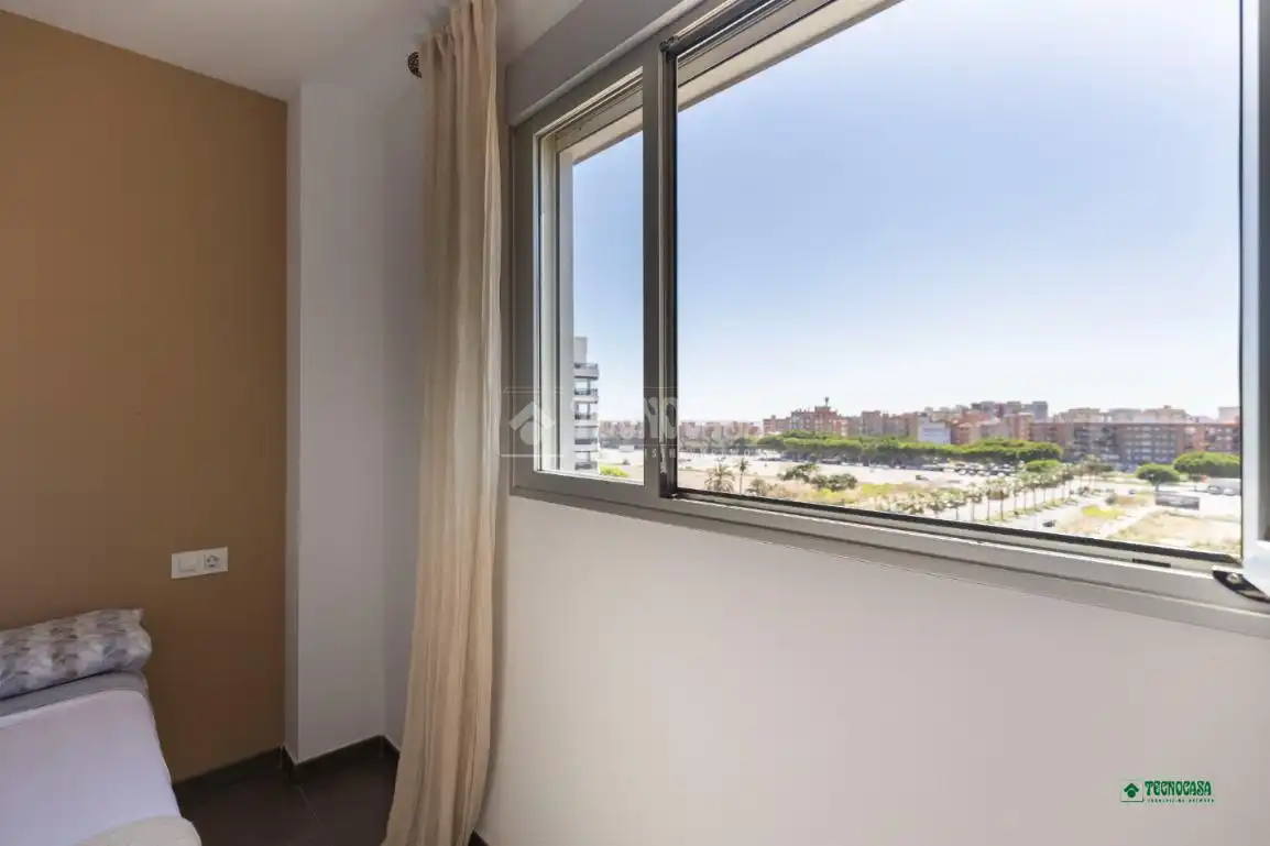 Habitación de Piso en venta en Almería con Aire acondicionado y Trastero