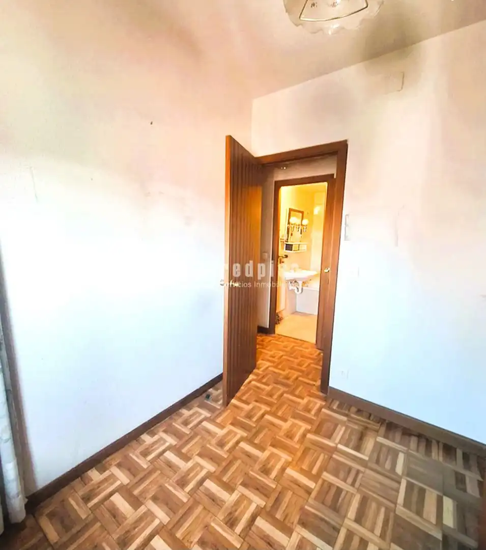 Habitación de Piso en venta en Madrid con Calefacción, Parquet y Amueblado