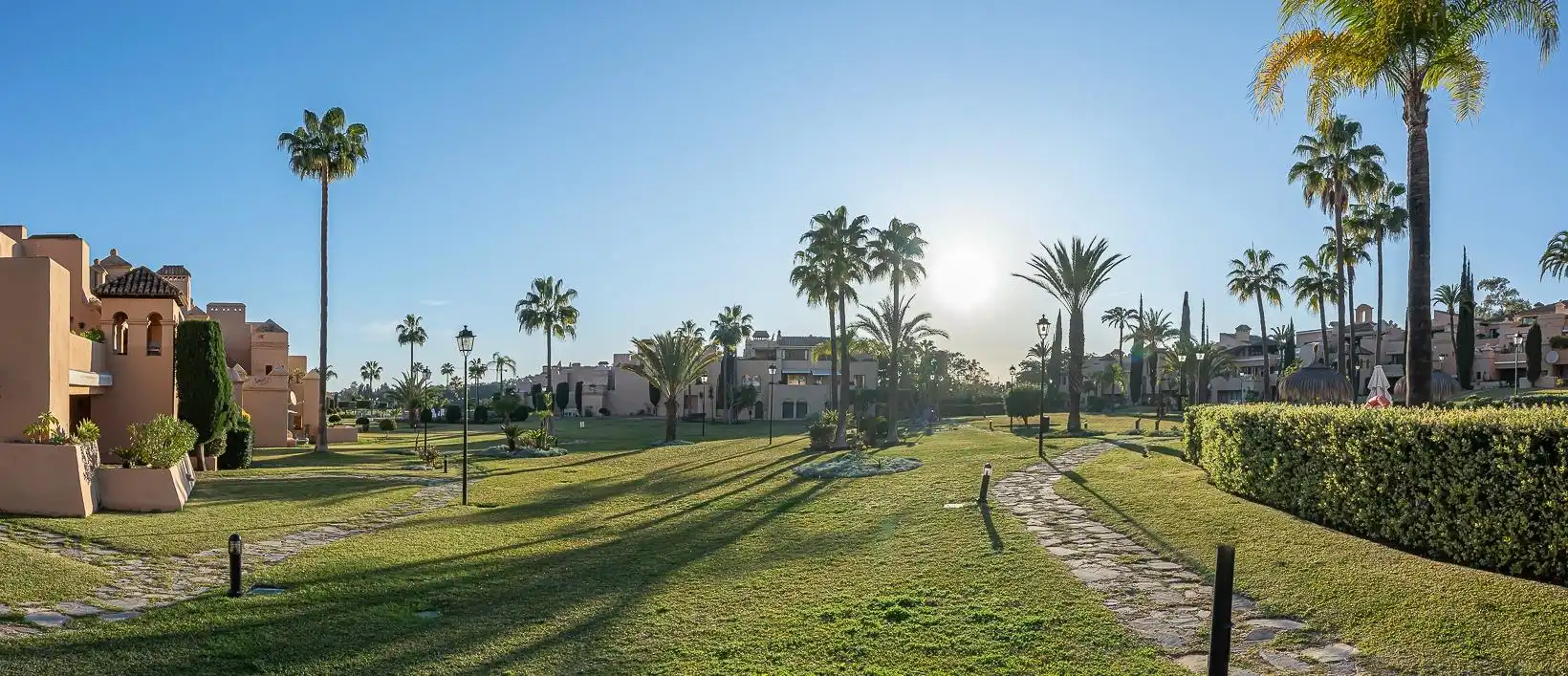 Exterior view of Attic for sale in Estepona  with Air Conditioner, Parquet flooring and Terrace