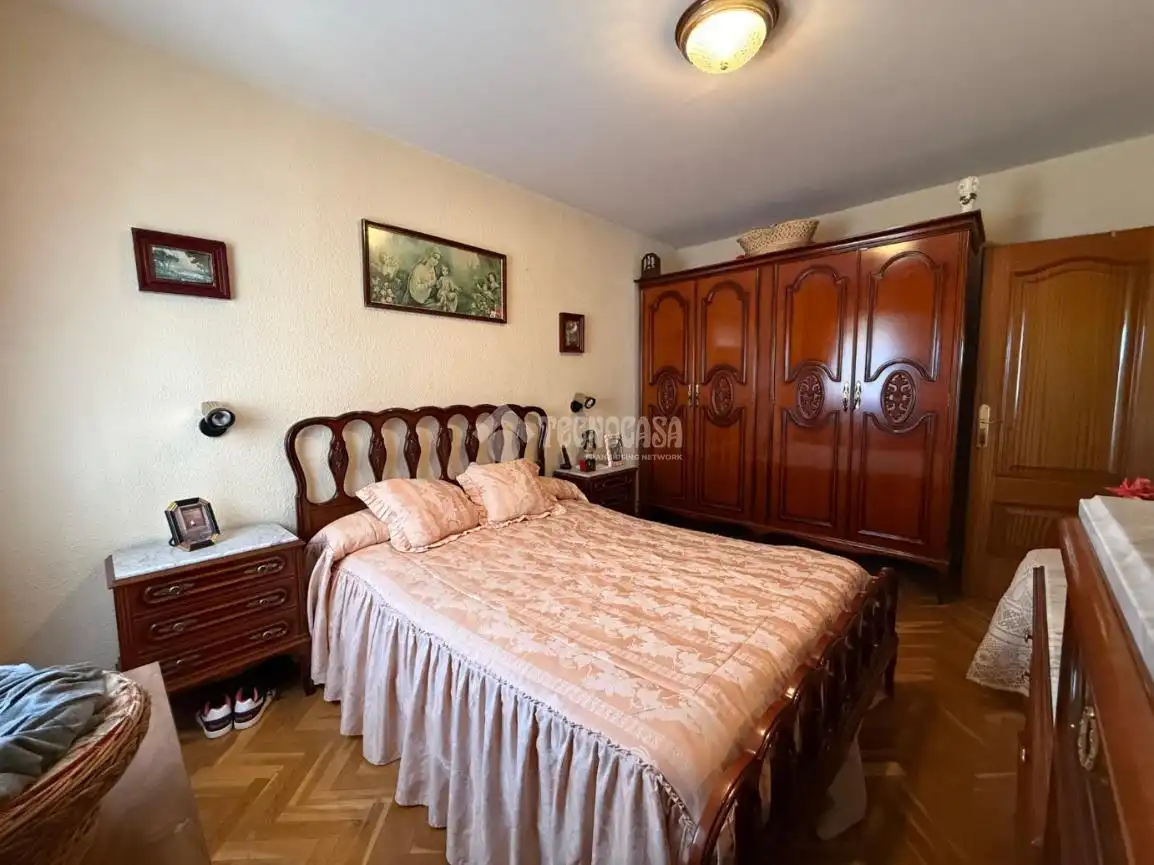 Dormitori de Pis en venda en Madrid