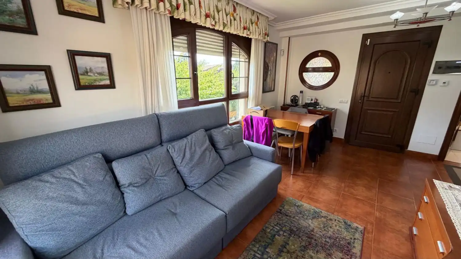Wohnzimmer von Einfamilien-Reihenhaus zum Verkauf in Argoños  mit Heizung und Terrasse