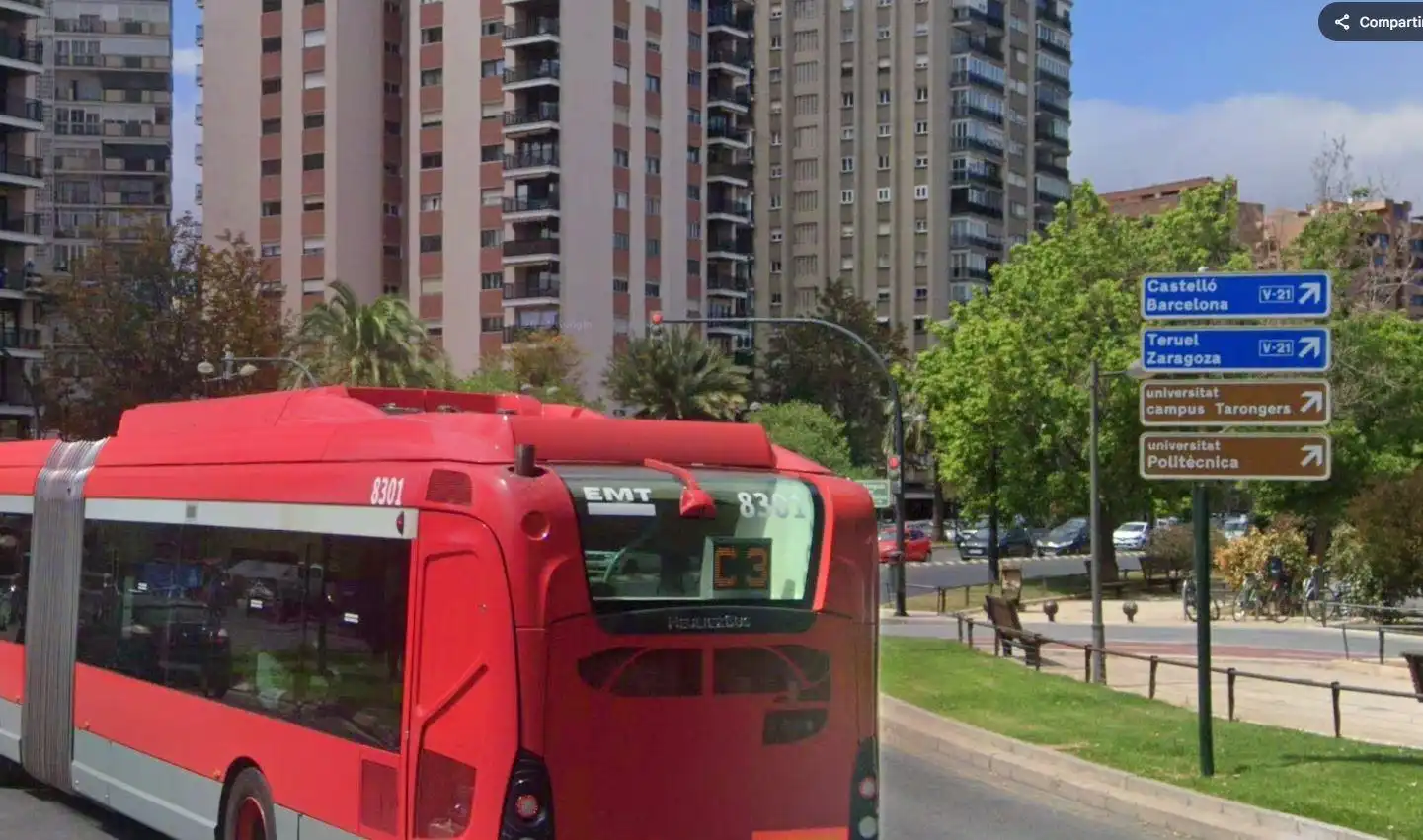 Vista exterior de Local de alquiler en Valencia