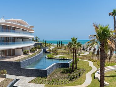 Ático con piscina en venta en Estepona Pueblo