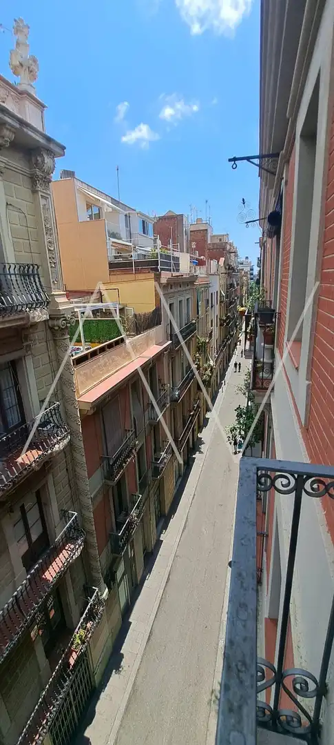 Vista exterior de Piso de alquiler en Barcelona con Balcón