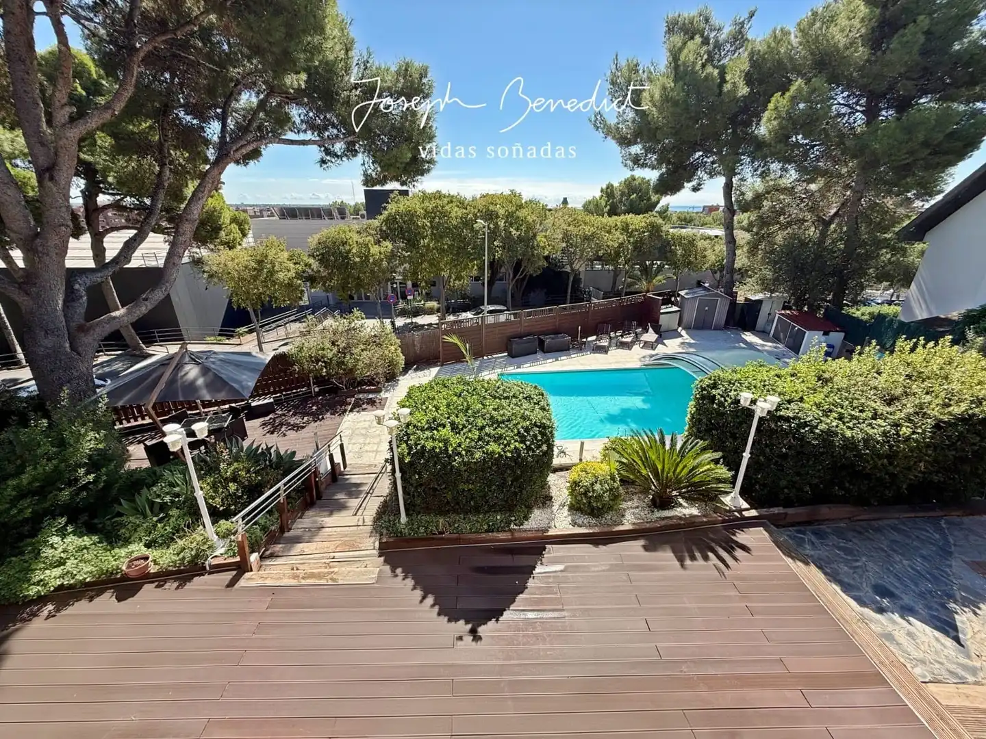 Swimming pool of Houses for sale in Castelldefels  with Air Conditioner, Heating and Private garden