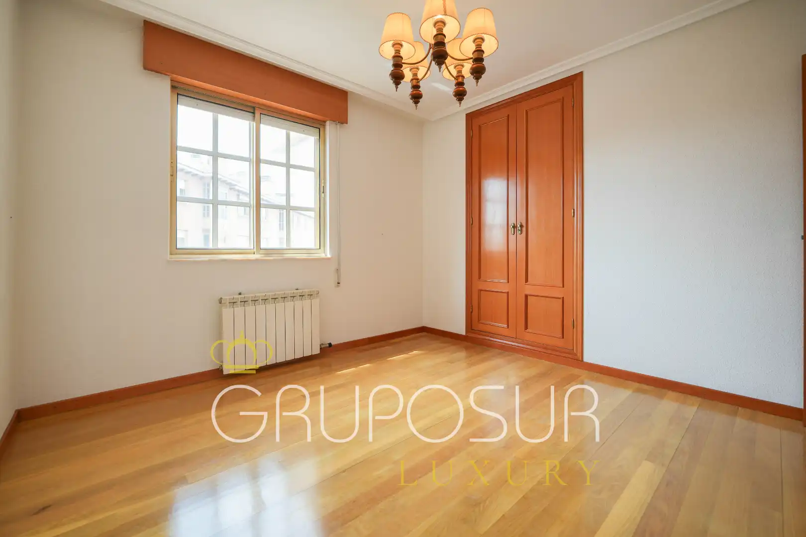 Casa aparellada amb jardí en venda a Calle Castilla y León 22, imagen 67