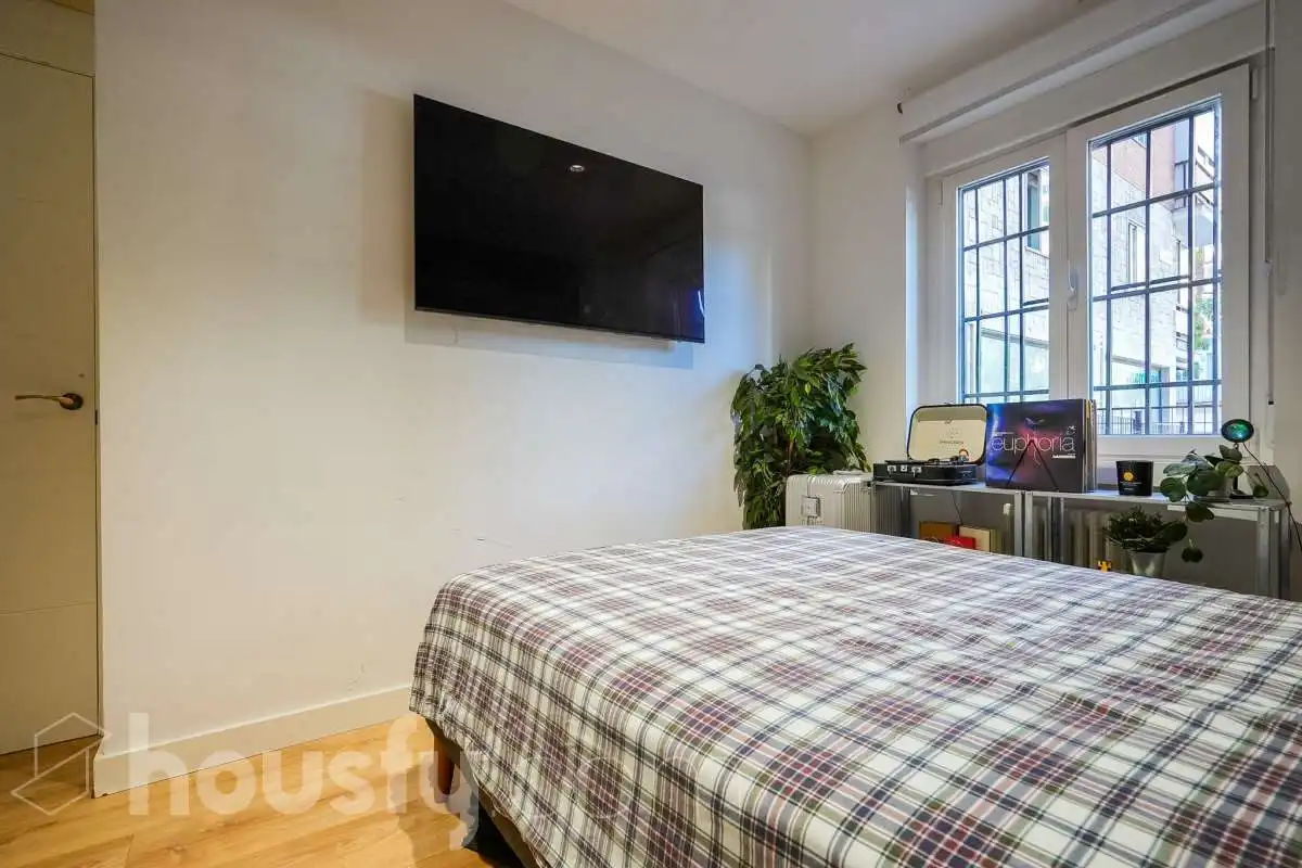 Bedroom of Duplexes for sale in Madrid  with Air Conditioner, Heating and Storage room