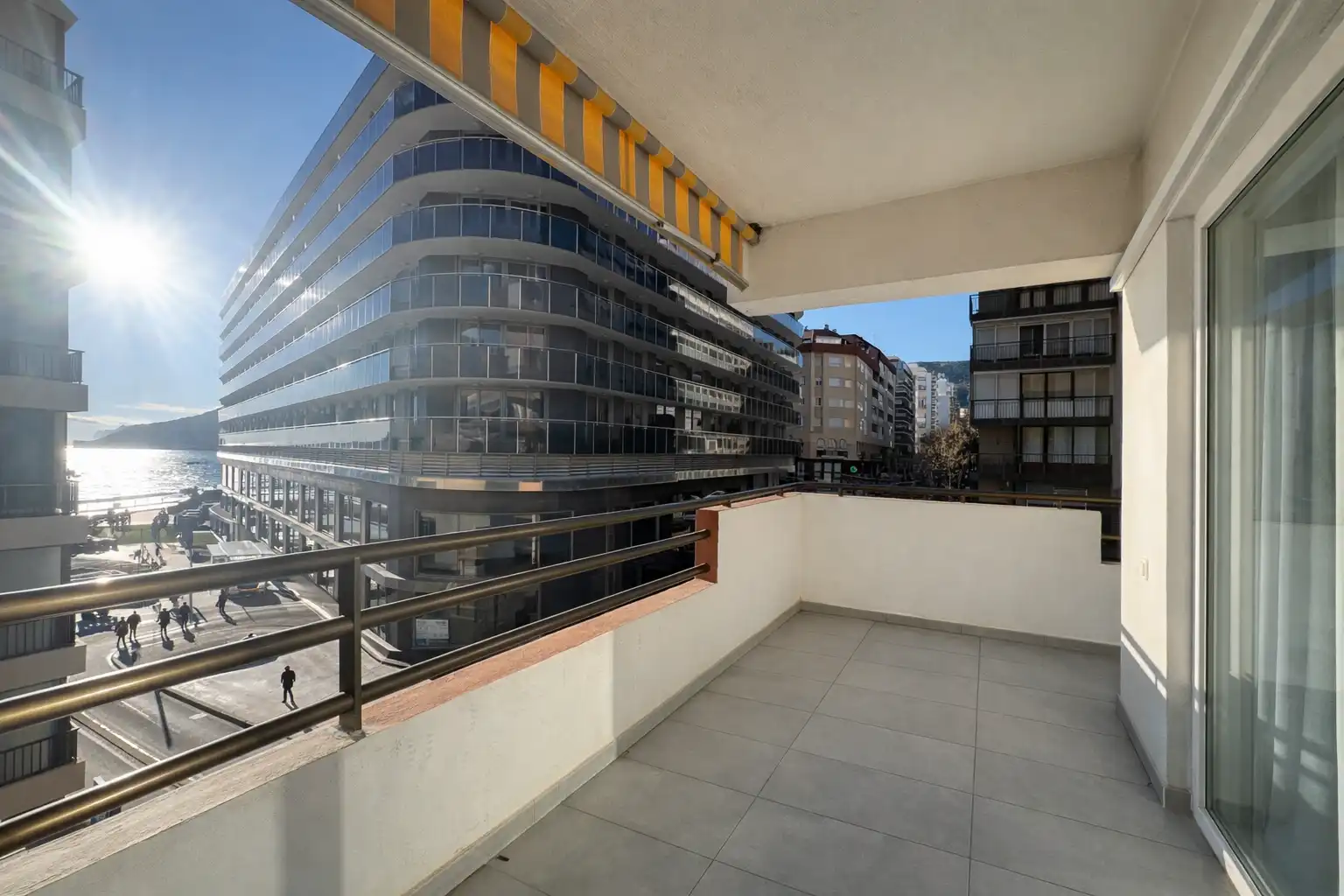 Terraza de Piso en venta en Calpe / Calp con Aire acondicionado y Amueblado