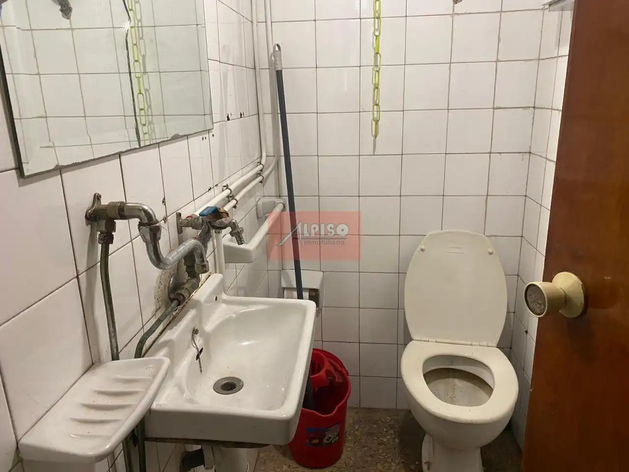 Bany de Local de lloguer en Ourense Capital 