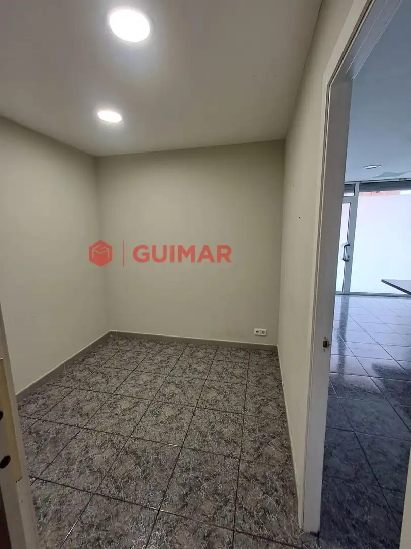 Gewerbefläche zur Miete in Esplugues de Llobregat - Carrer de la Lleialtat, imagen 11