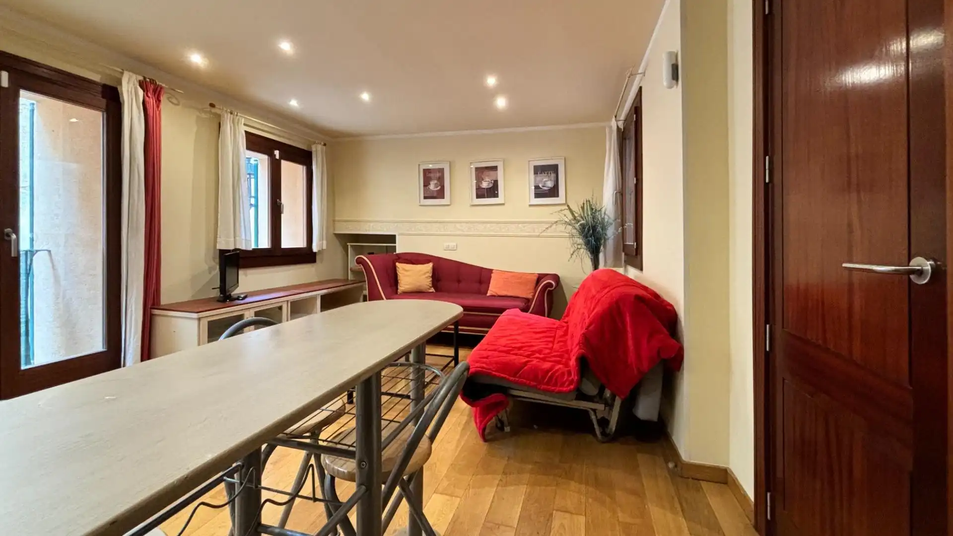 Sala de estar de Piso en venta en  Palma de Mallorca con Aire acondicionado, Parquet y Balcón