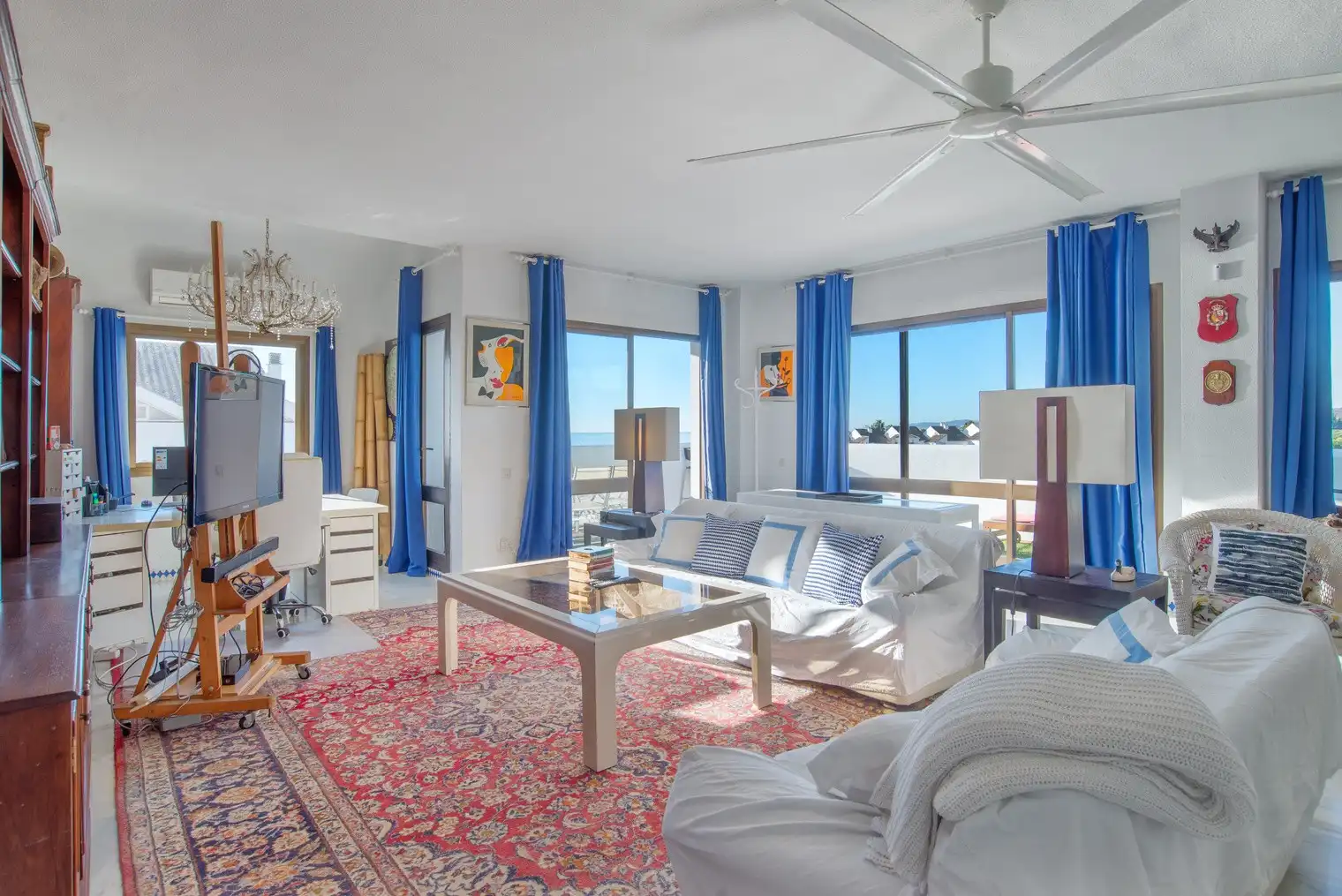 Wohnzimmer von Maisonette zur Miete in Estepona mit Klimaanlage, Terrasse und Schwimmbad