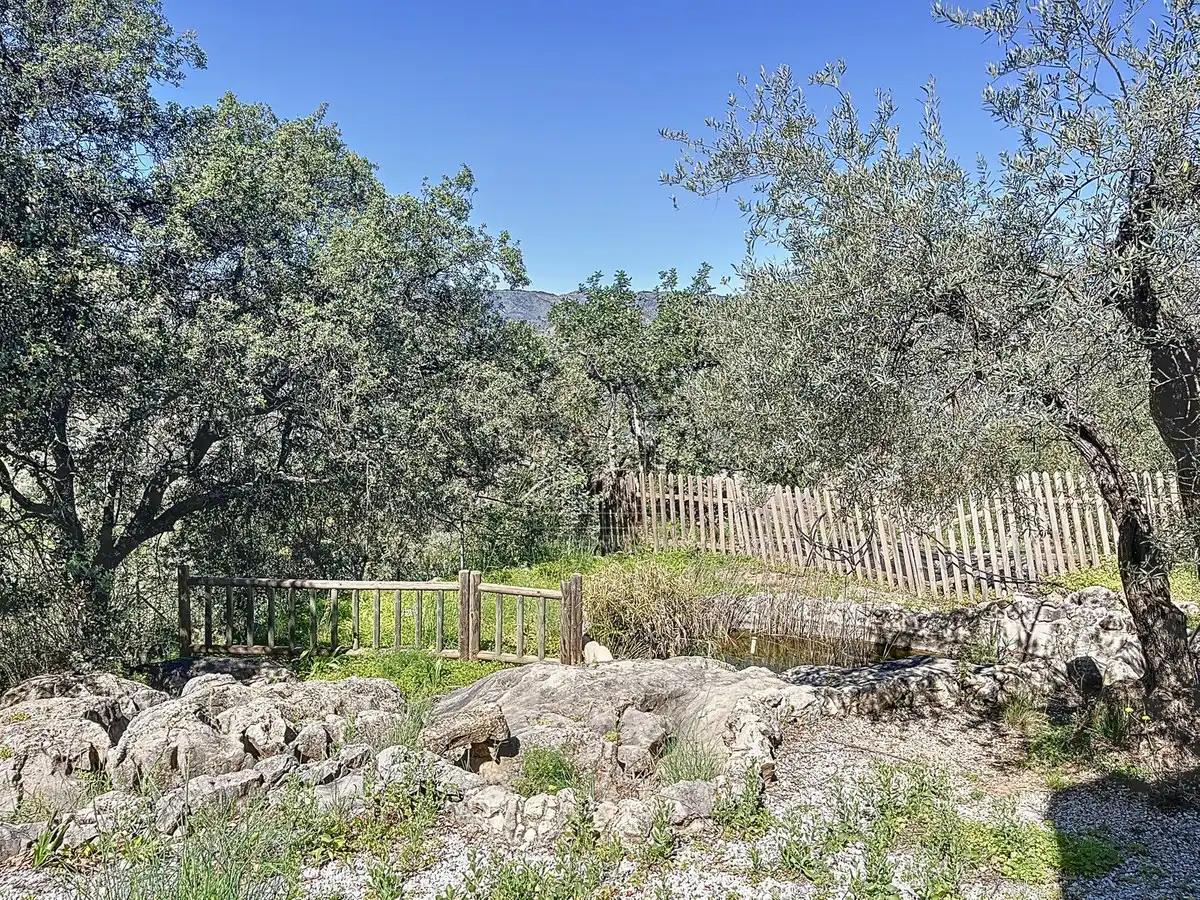 Finca rústica en venta en Comares con Aire acondicionado, Jardín privado y Terraza