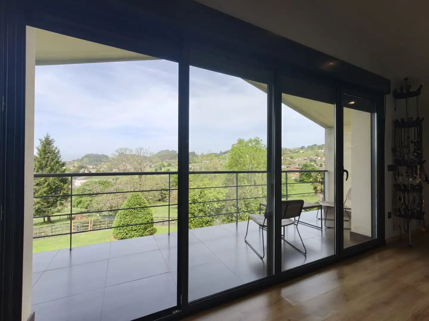 Terrassa de Casa o xalet en venda en Siero amb Jardí privat, Terrassa i Traster