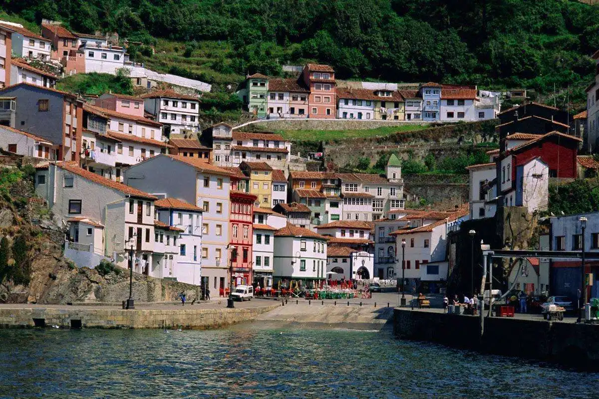 Exterior view of Buildings for sale in Cudillero