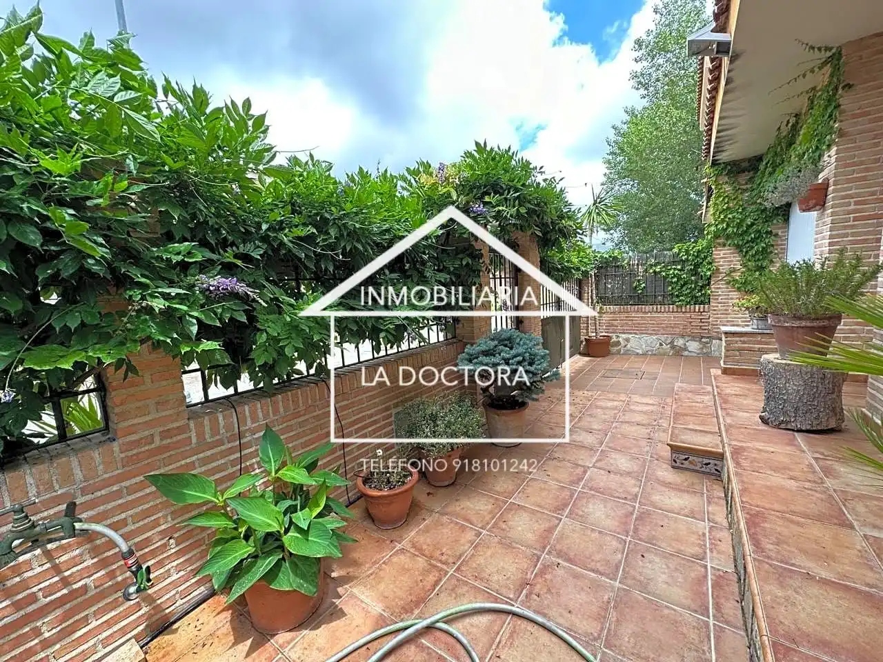 Casa adosada en venta en Erillas, Nombela