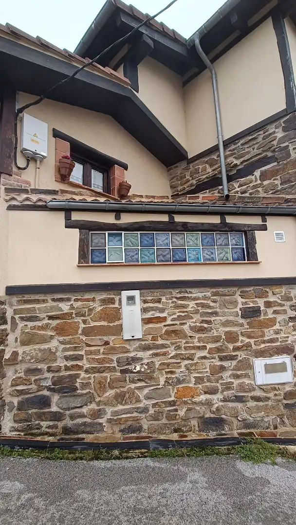 Vista exterior de Casa o xalet en venda en Mieres (Asturias) amb Jardí privat, Terrassa i Traster