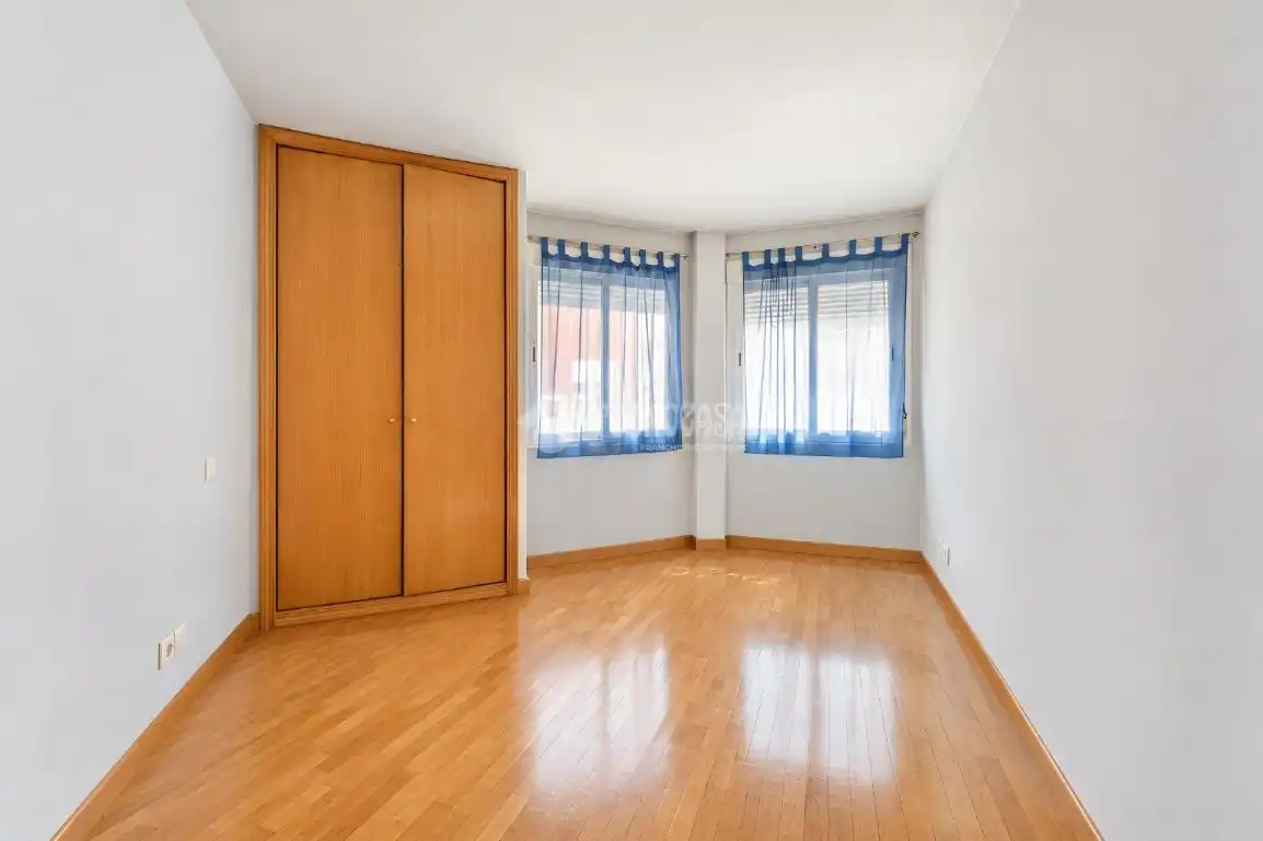 Flat with lift for sale in Casco Antiguo, imagen 13
