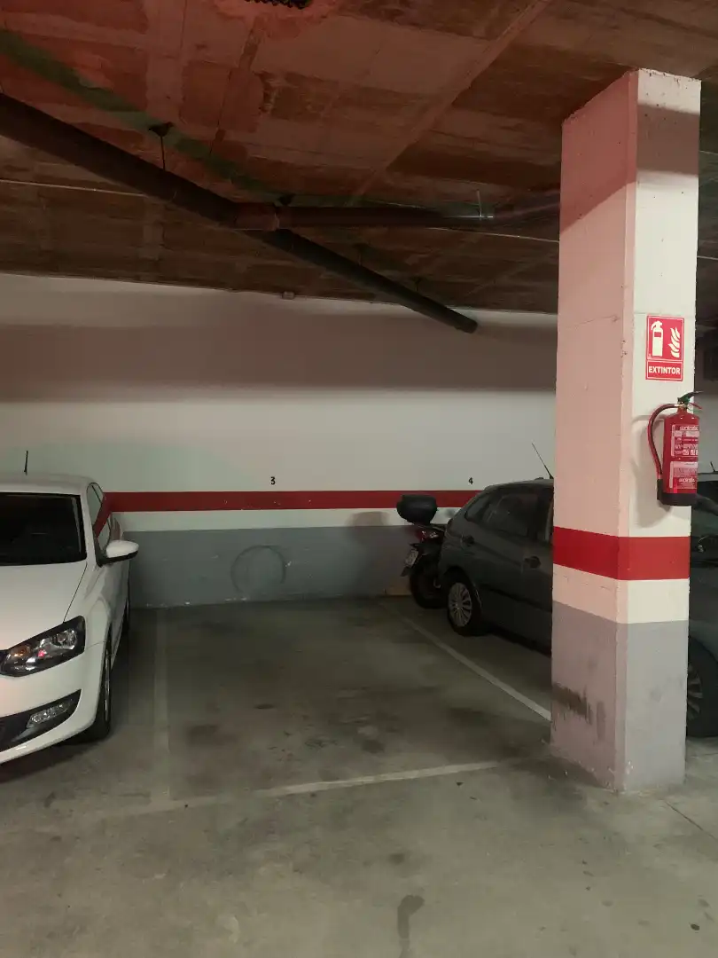 Parking de Garaje de alquiler en Mataró con Alarma