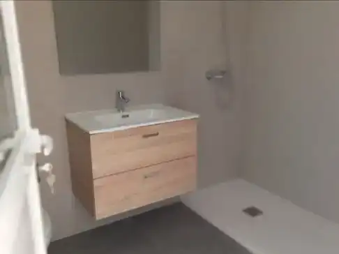 Badezimmer von Erdgeschoss zur Miete in Llucmajor mit Klimaanlage, Parkett und Abstellraum