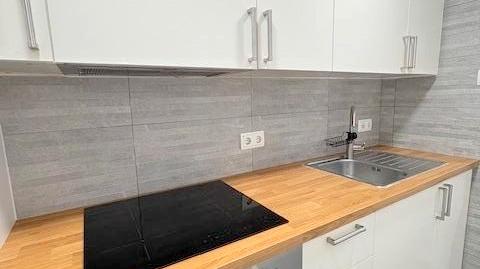 Photo 4 of Flat for sale in Carrer de Pere Galvany, Can Vidalet, Barcelona