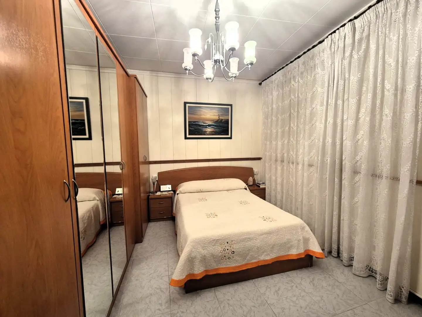 Habitación de Piso en venta en Barcelona con Amueblado y Horno