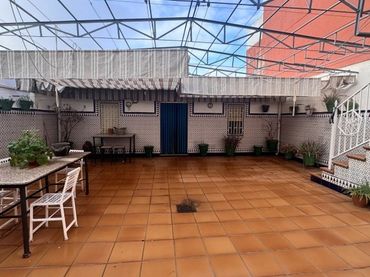 Maison avec balcon à vendre à Calle Alonso Poves