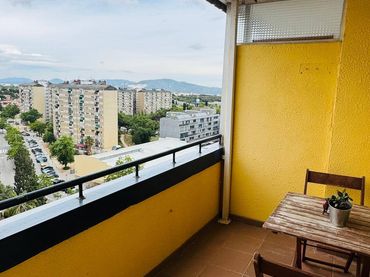 Appartamento con balcone in vendita a Badia del Vallès