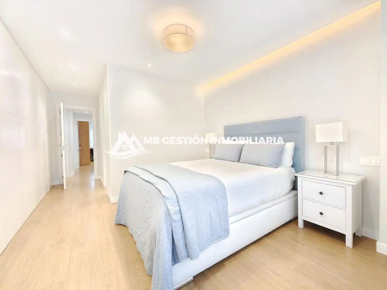Habitación de Piso en venta en Fuenlabrada con Aire acondicionado, Calefacción y Jardín privado
