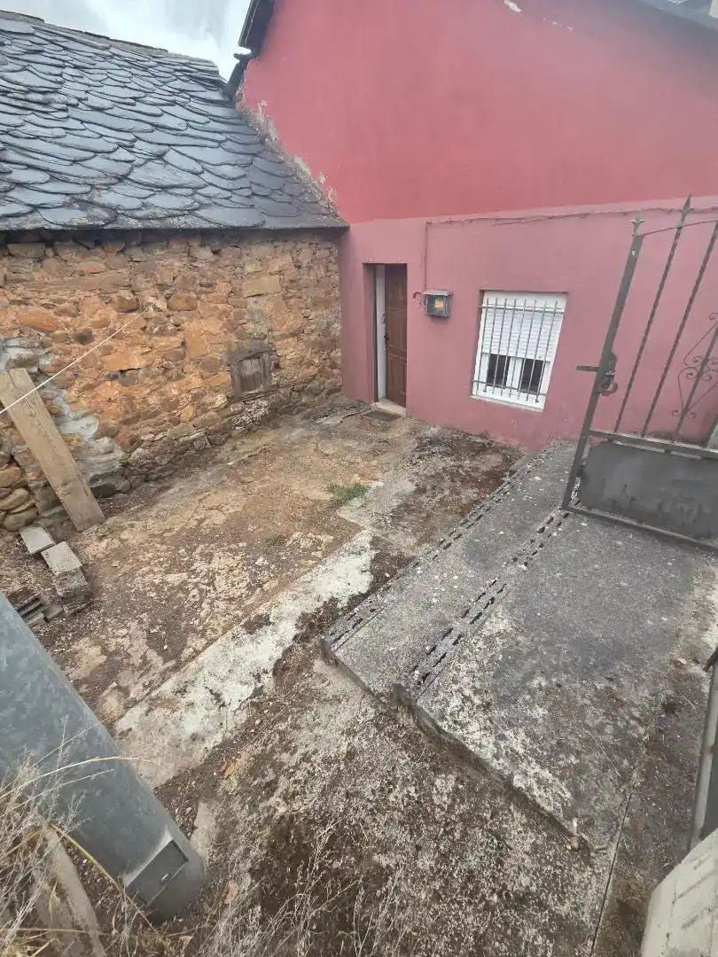 Finca rústica en venda en Carucedo