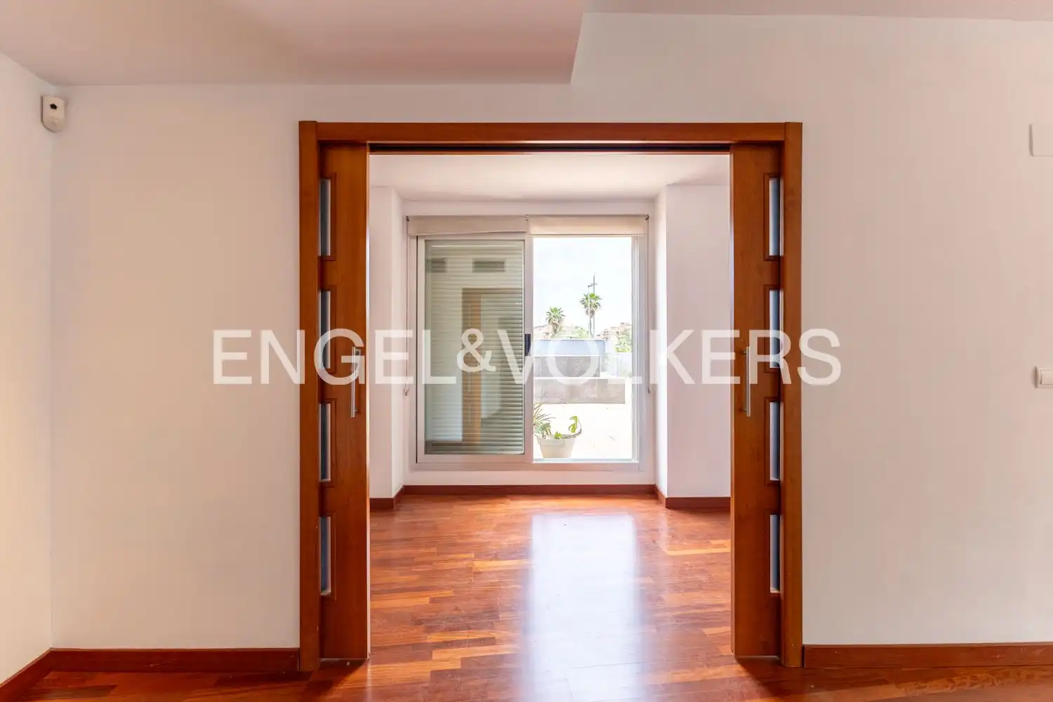 Duplexes for sale in Valencia  with Air Conditioner, Heating and Private garden