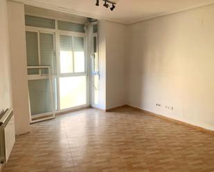 Bedroom of Flat for sale in Tomelloso  with Balcony