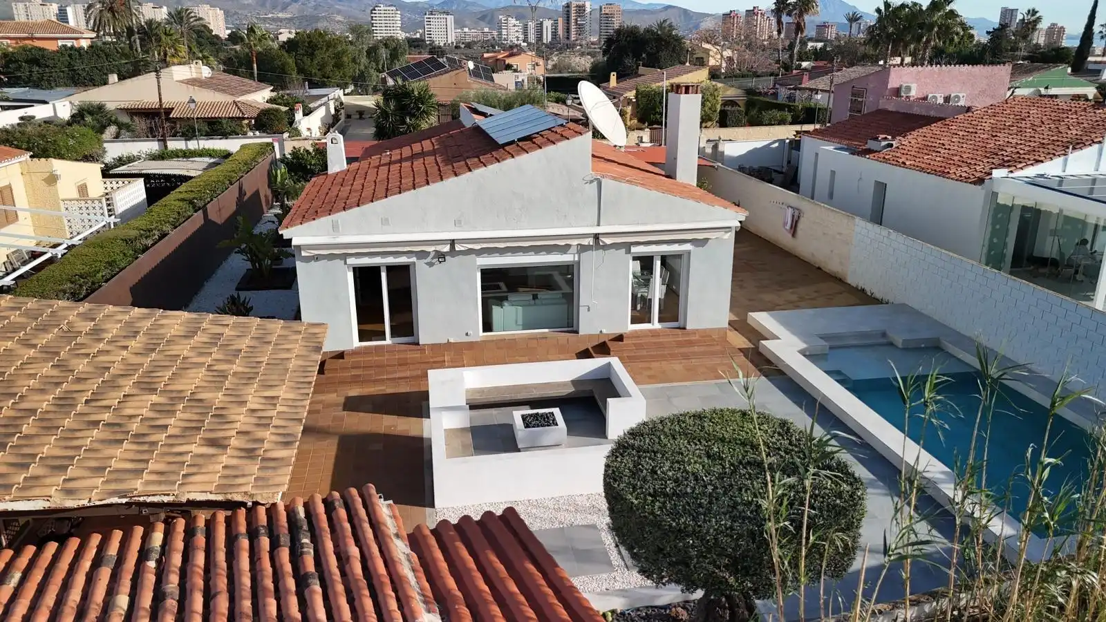 Terrace of Houses for sale in El Campello  with Air Conditioner, Terrace and Swimming Pool