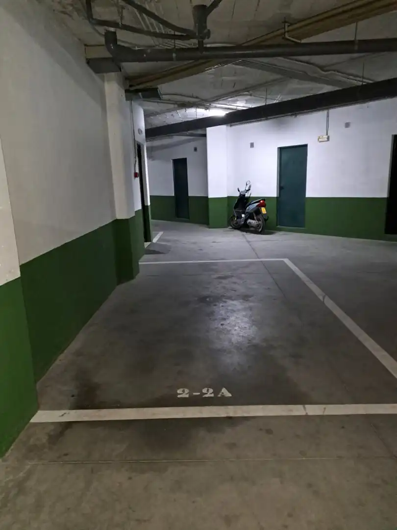 Parking de Piso en venta en Marbella con Aire acondicionado, Calefacción y Terraza