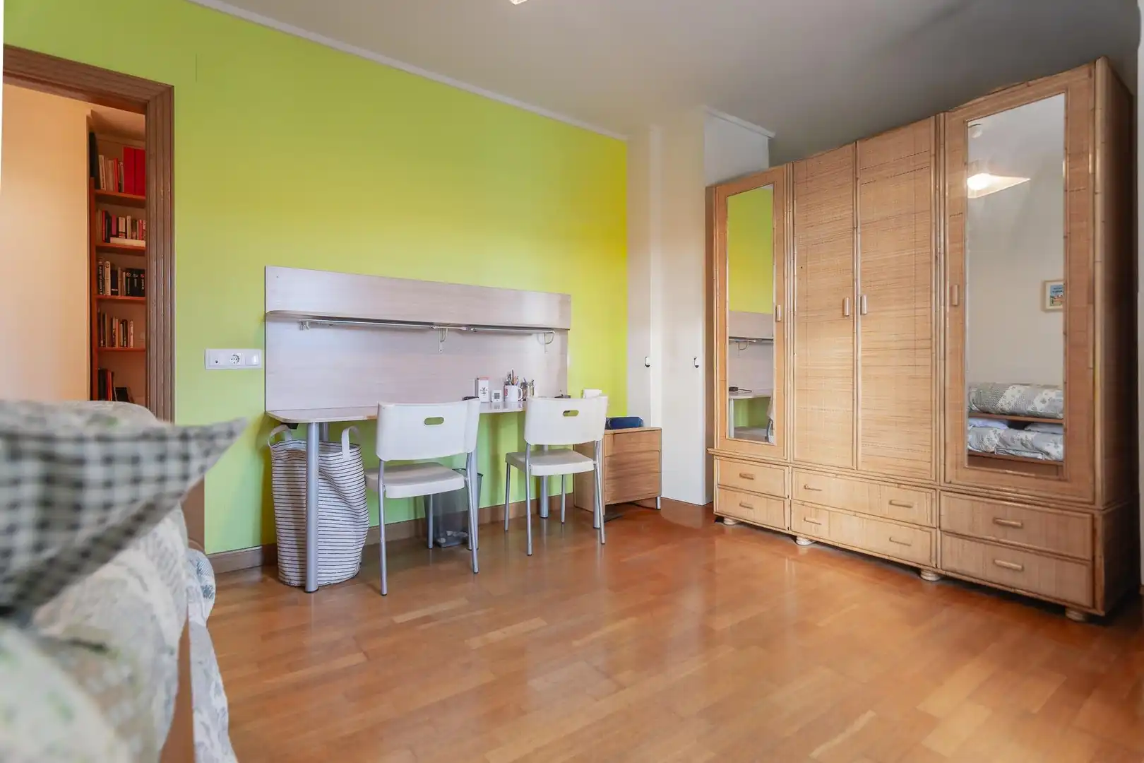 Habitación de Casa adosada en venta en Cizur con Calefacción, Jardín privado y Terraza