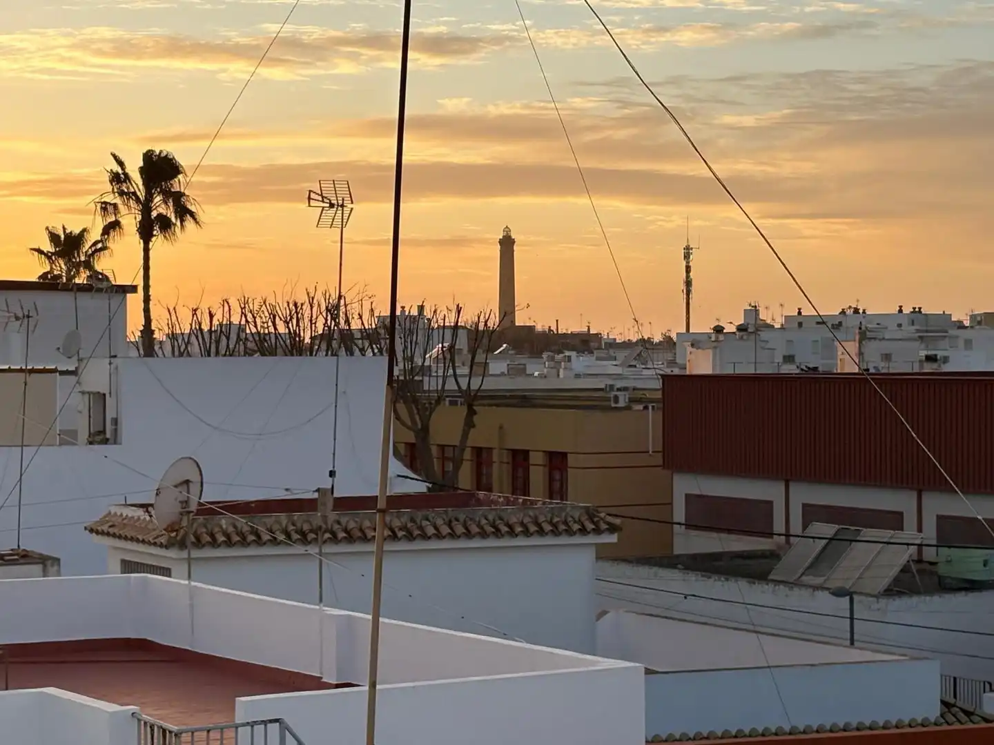Vista exterior de Piso en venta en Chipiona