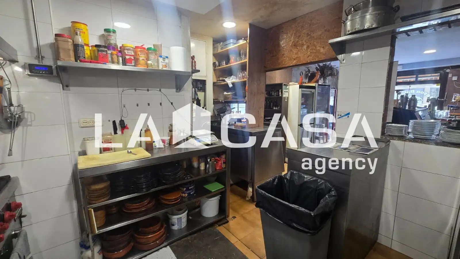 Cocina de Local en venta en Barcelona